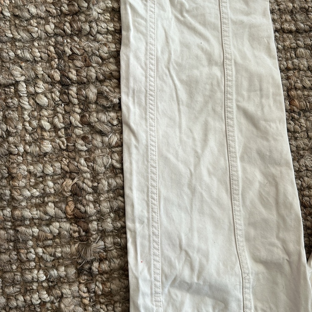 Aritzia Sun-deh Creme Cargo Pant Size 0 - Picture 4 of 8